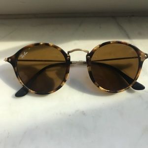 Round Ray Ban Tortoise Sunglasses